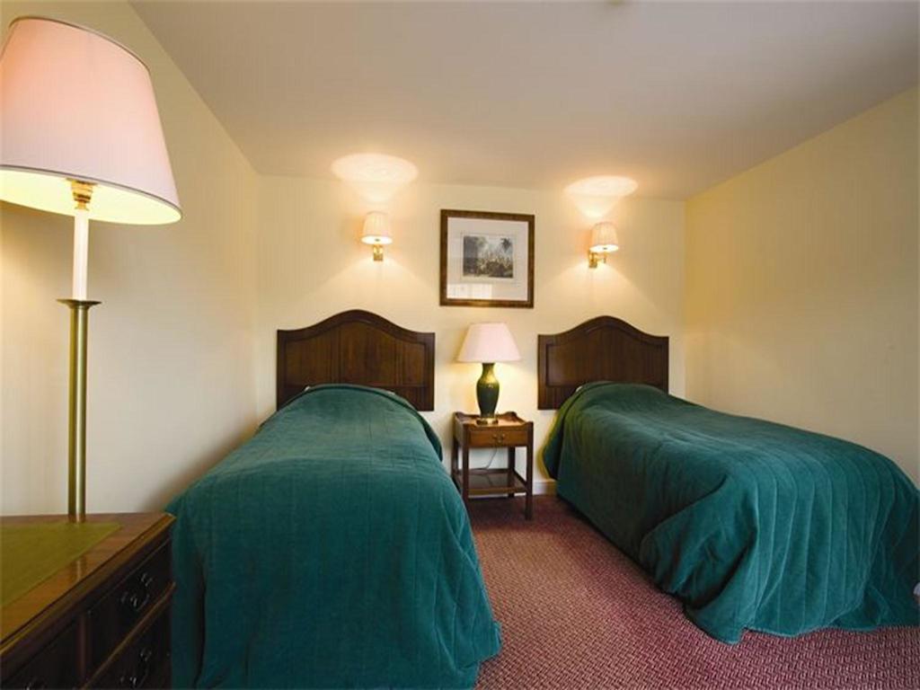 Red Lion Dunston Hotel Branston  Eksteriør billede